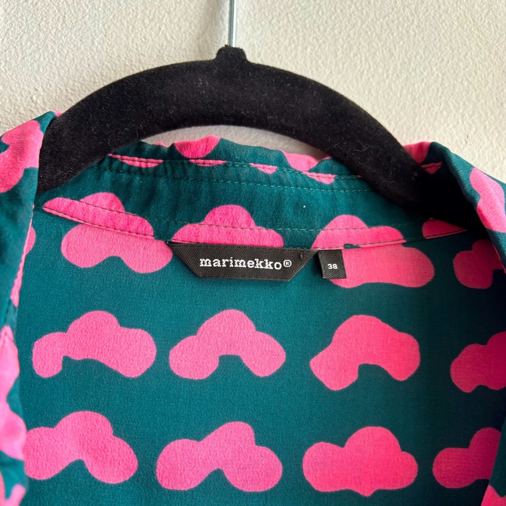 Marimekko Vevet silk shirt in Hattara (small cloud) print